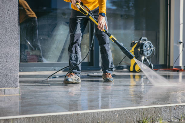 Best Deck Pressure Washing  in Ash Grove, MO