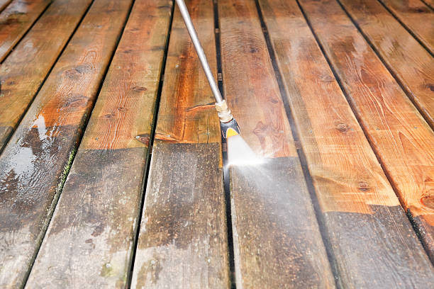 Best Deck Pressure Washing  in Ash Grove, MO